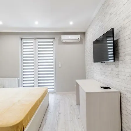 Apartment Inshiapartments On Hazova Str 3 *